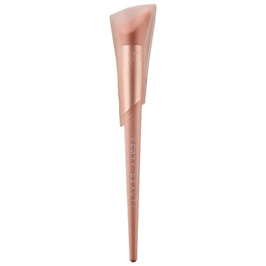 FENTY BEAUTY BY RIHANNA Cheek-Hugging Highlight Brush - Duafe Beauty Collective